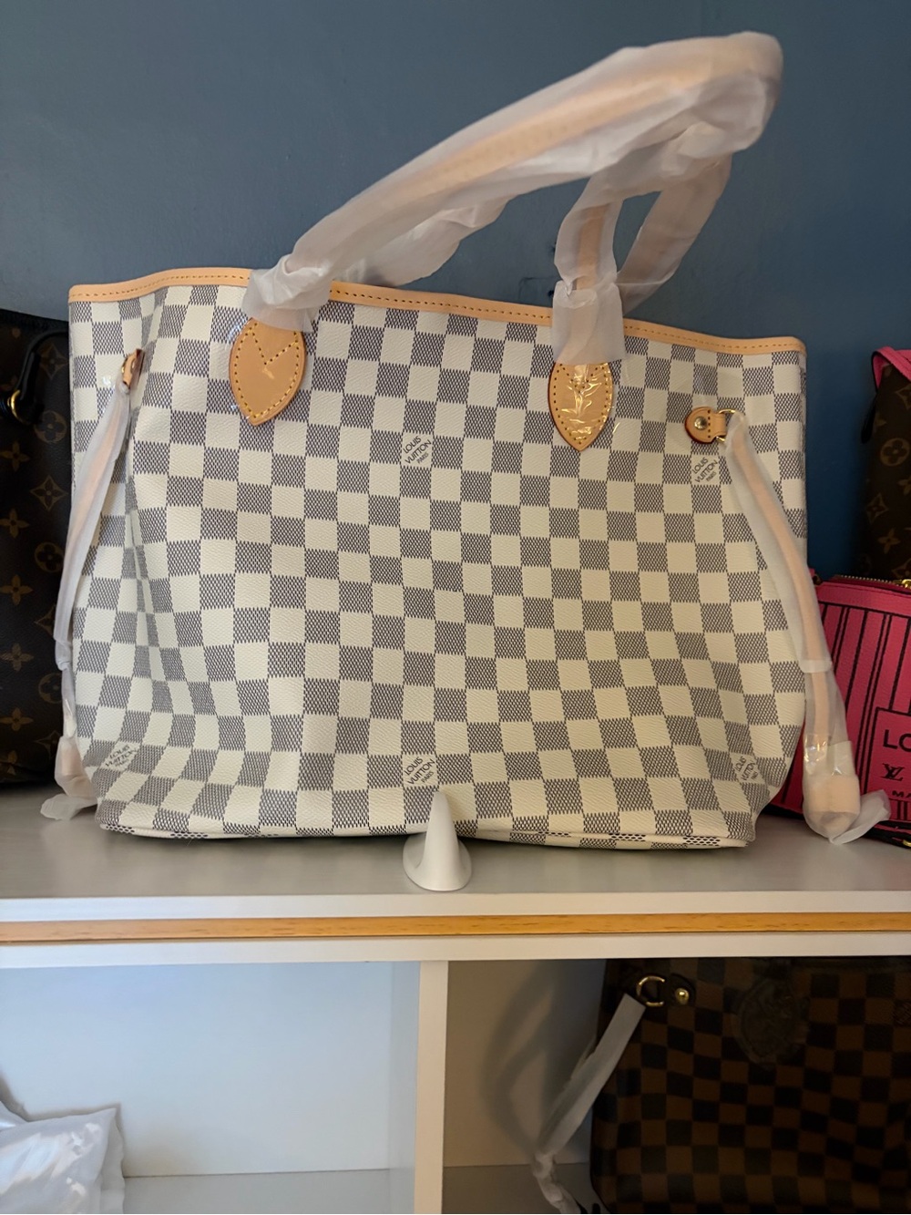 Women’s Pink Tote Bag with Cream Trim - Picture 2 of 4